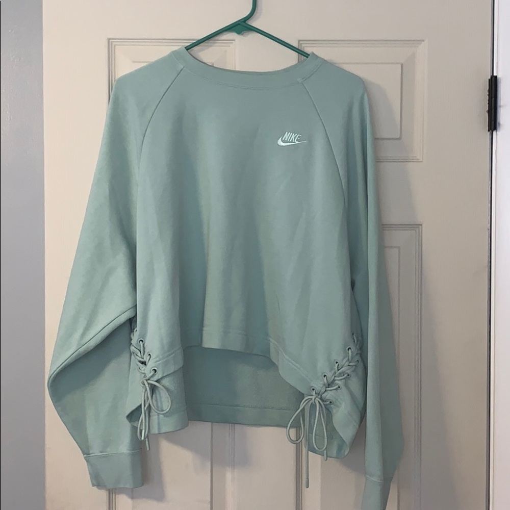 Nike cropped sweatshirt